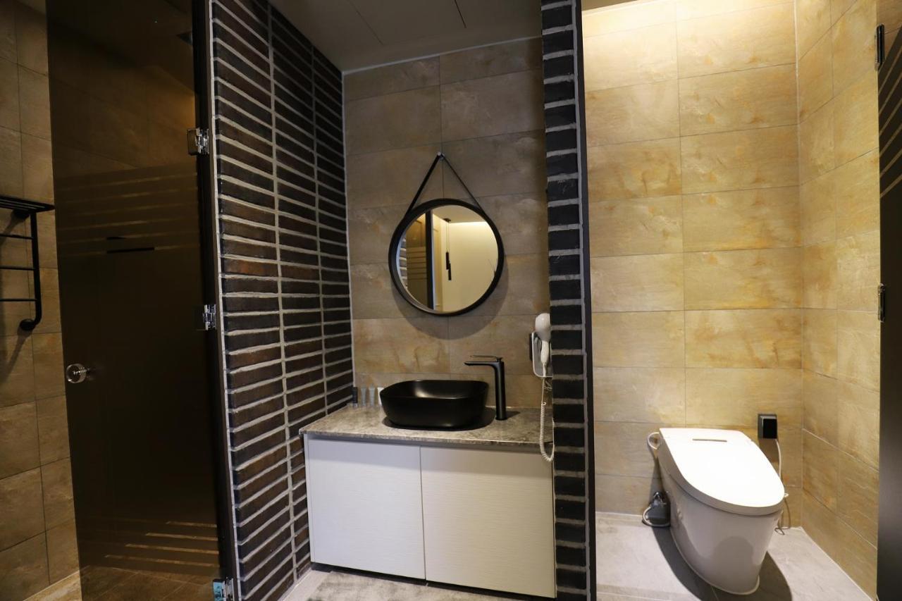 Chuncheon Hotel Bentley Экстерьер фото