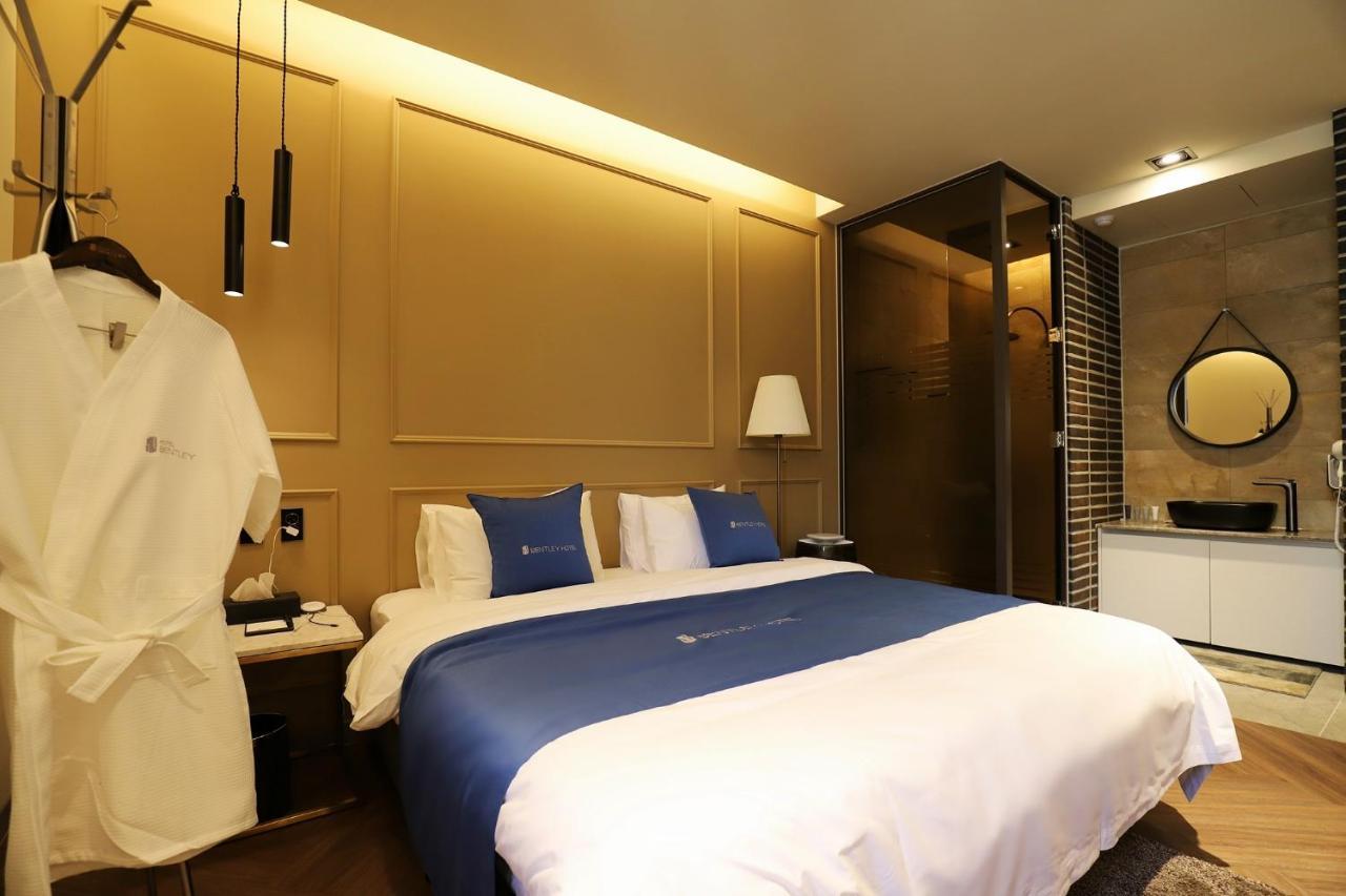 Chuncheon Hotel Bentley Экстерьер фото