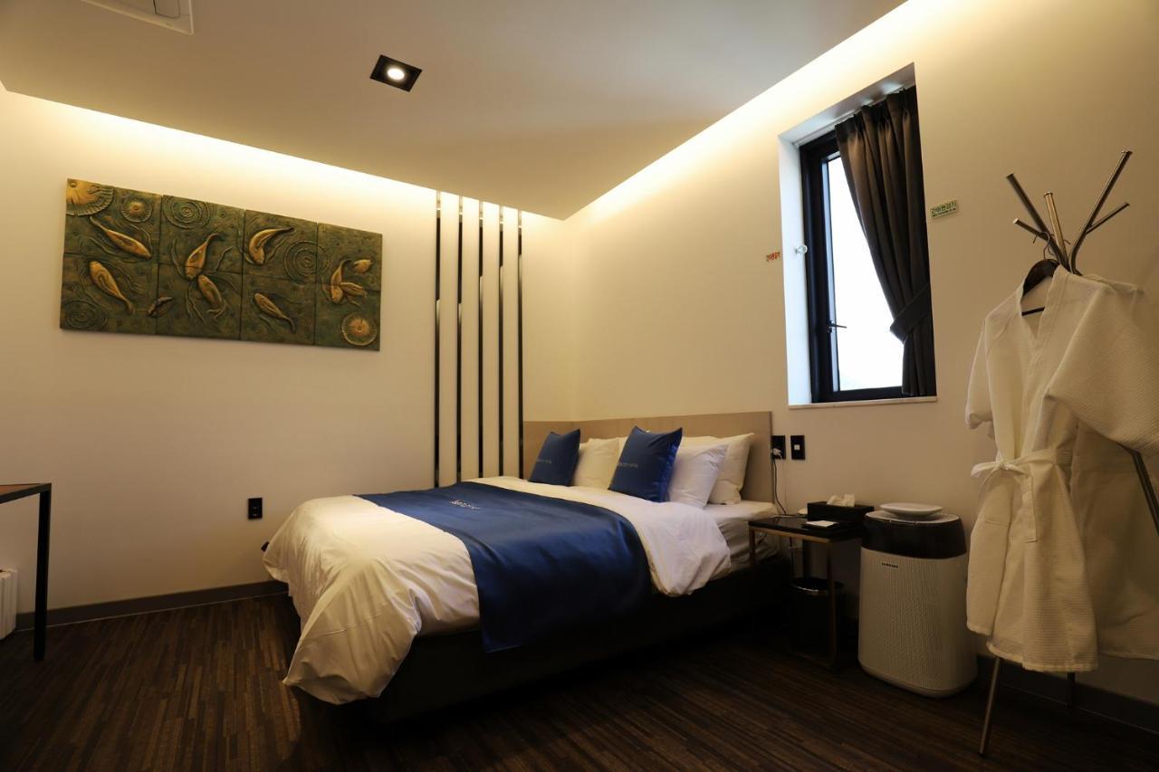 Chuncheon Hotel Bentley Экстерьер фото