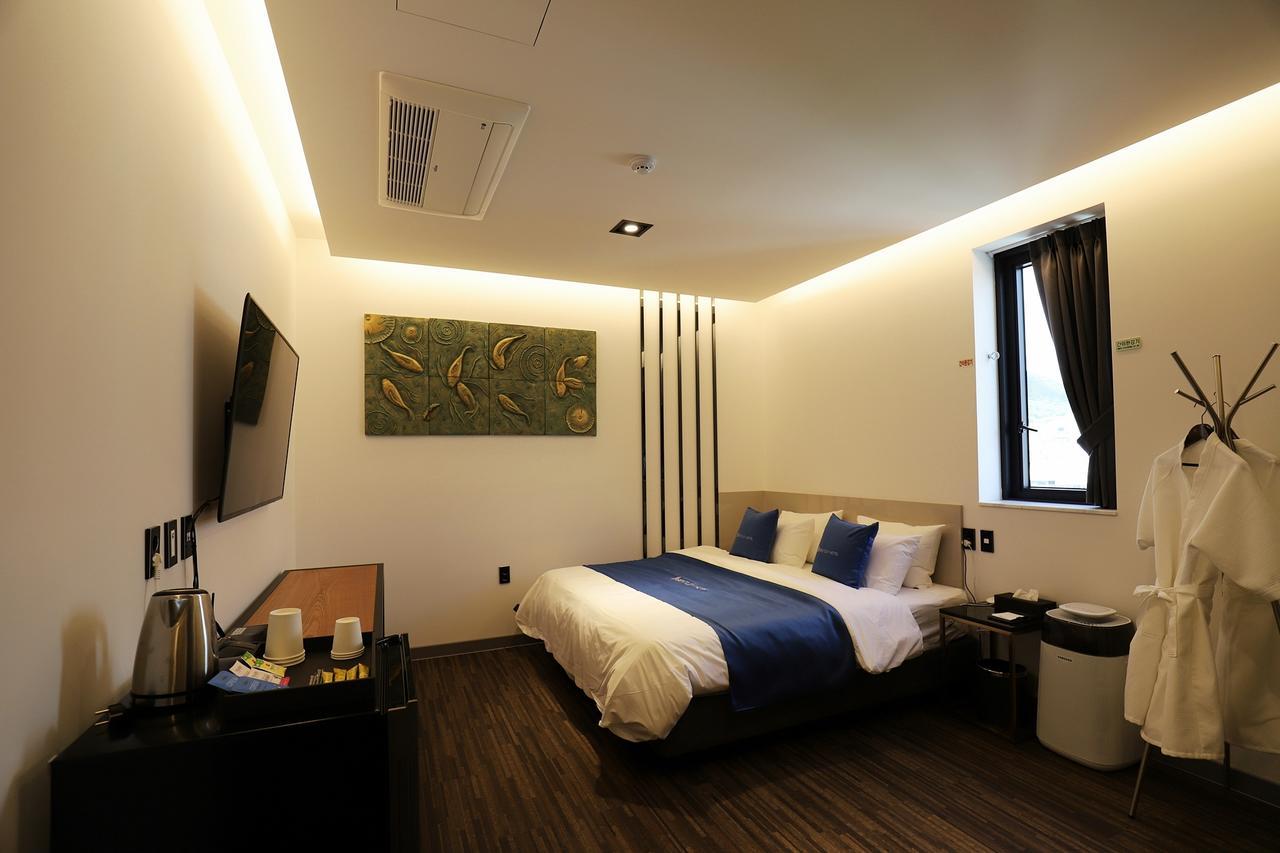 Chuncheon Hotel Bentley Экстерьер фото
